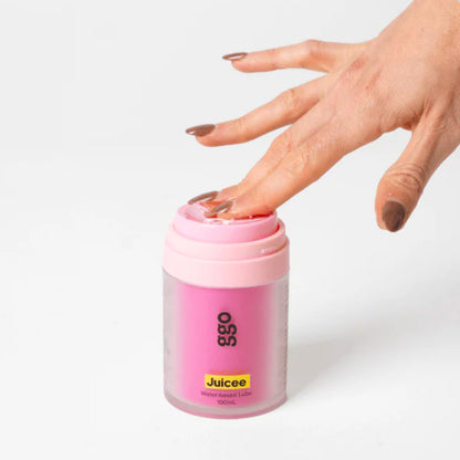 Girls Get Off Juicee Lube N